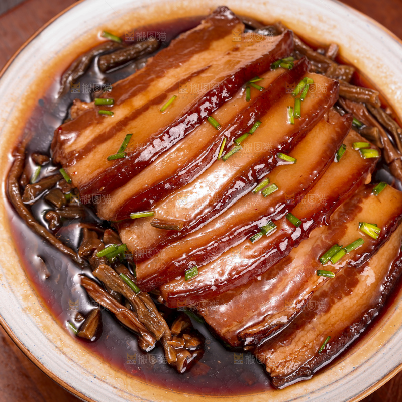 深底上的干豆角扣肉
