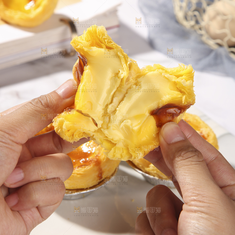 浅底上的葡式蛋挞