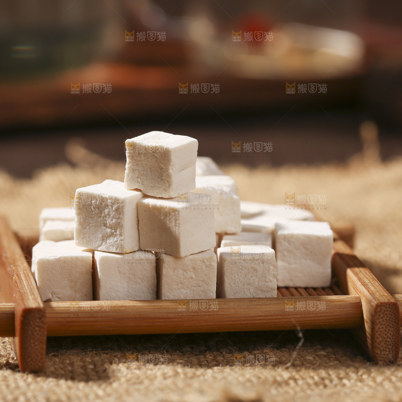 深底上的茯苓