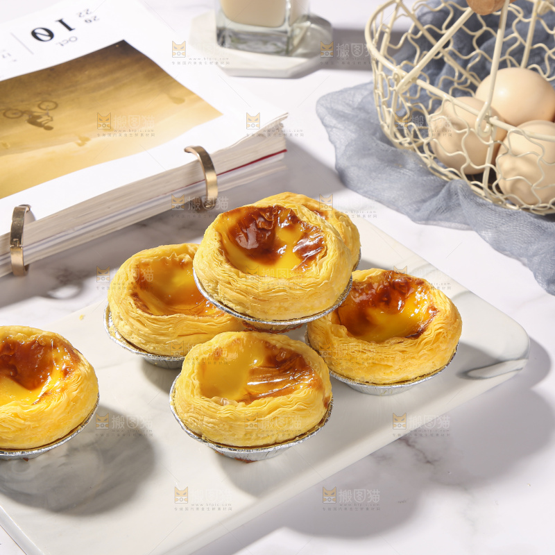 浅底上的葡式蛋挞