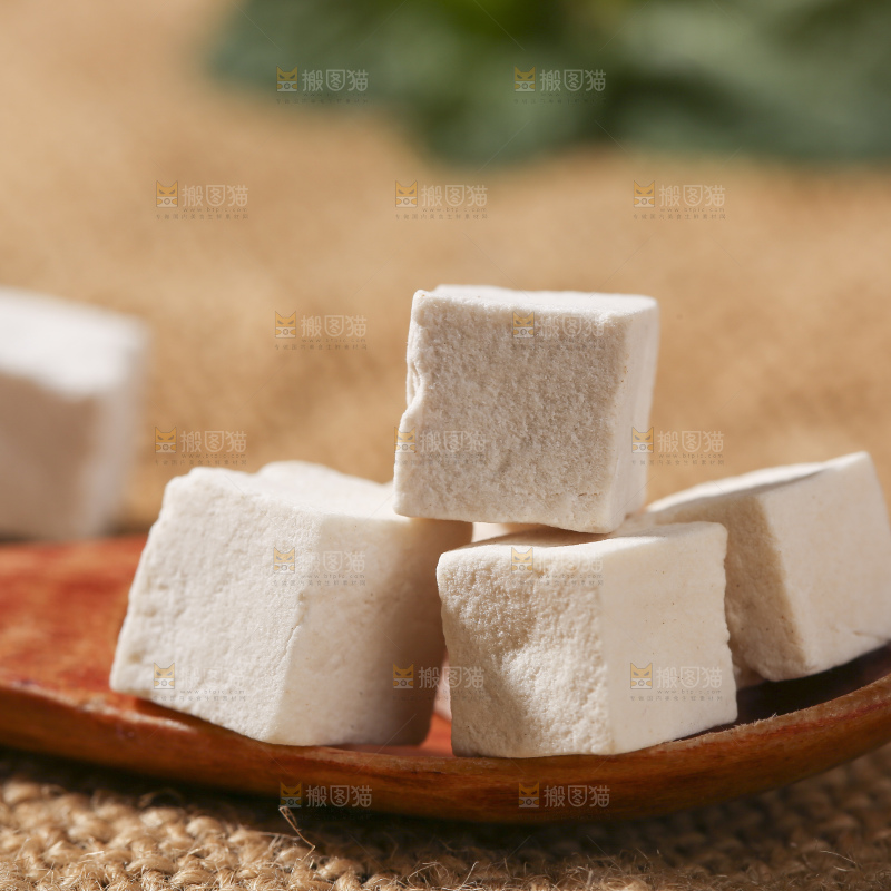 深底上的茯苓