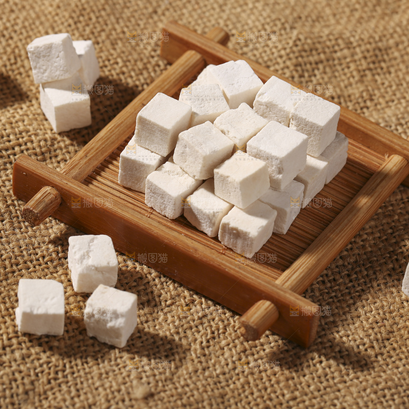 深底上的茯苓