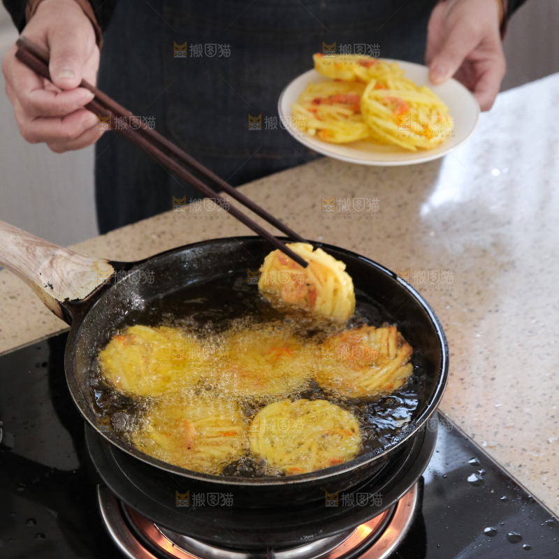 炸薯饼