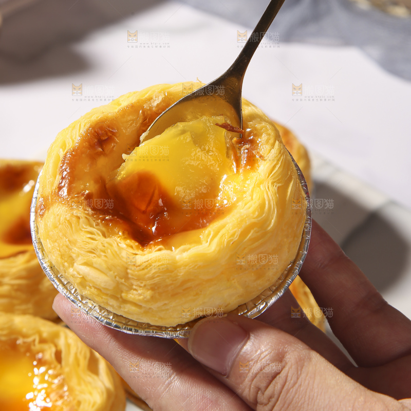浅底上的葡式蛋挞