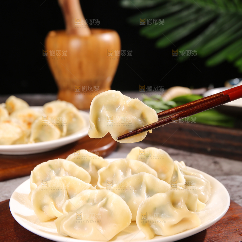 盘子里的手工水饺