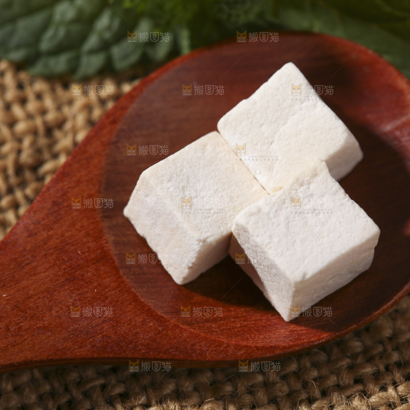深底上的茯苓