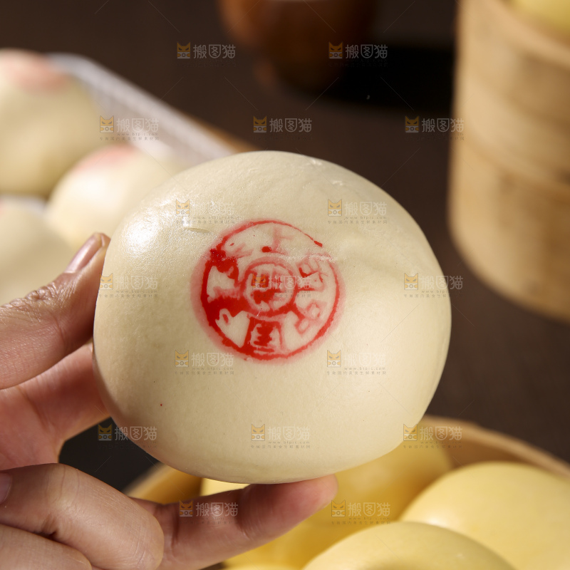 深底上的白面馒头