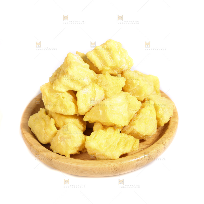 白底上的锅巴土豆