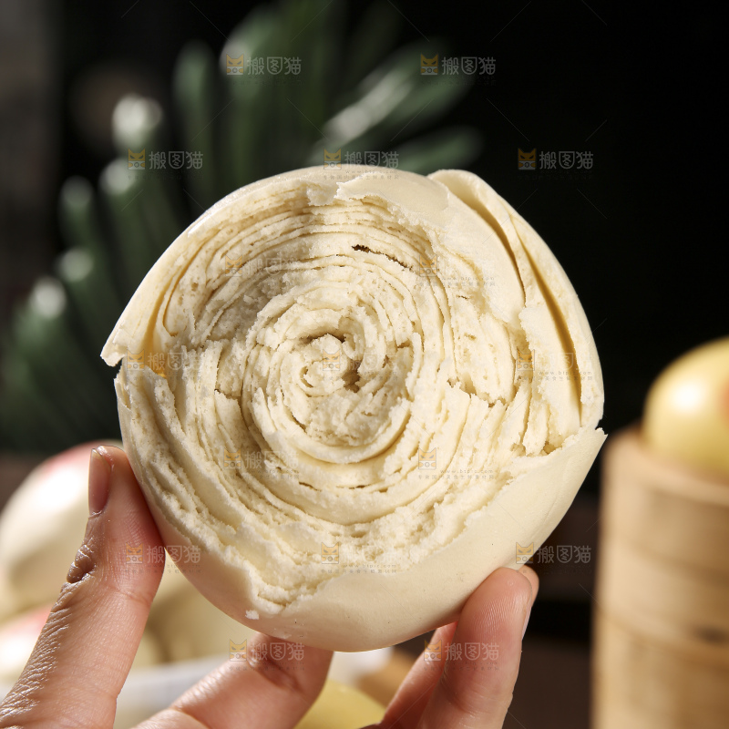 深底上的白面馒头