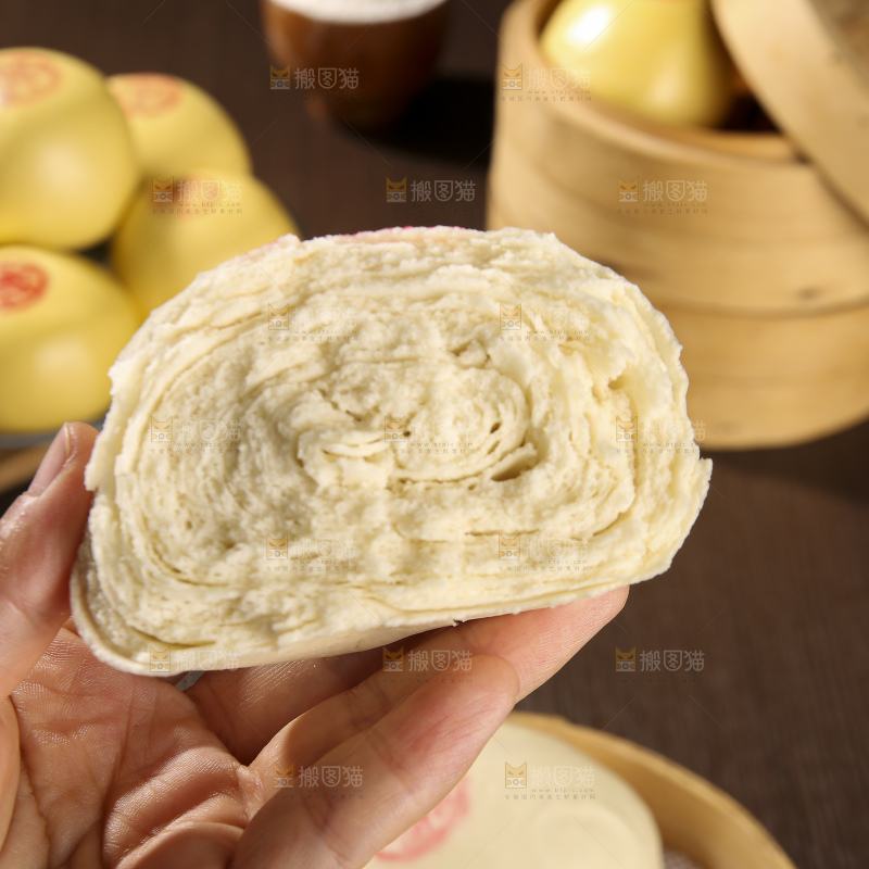 深底上的白面馒头