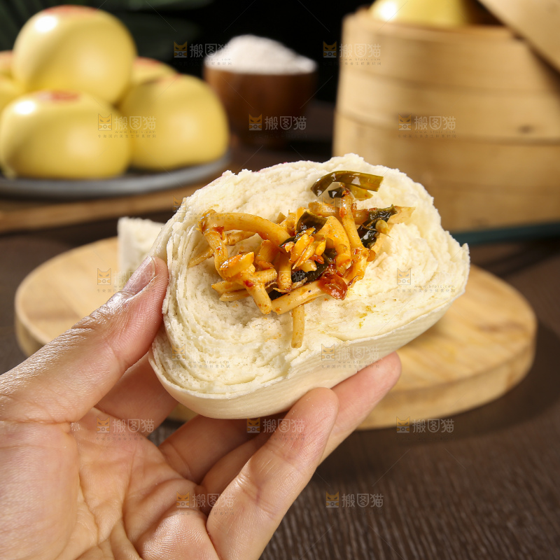 深底上的白面馒头
