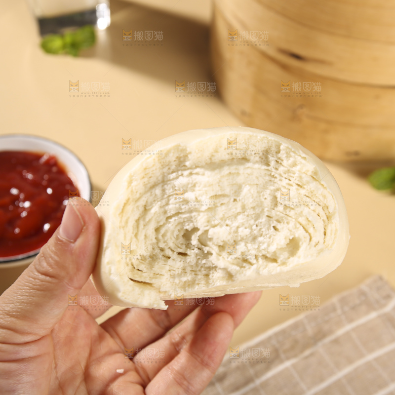 浅底上的白面馒头