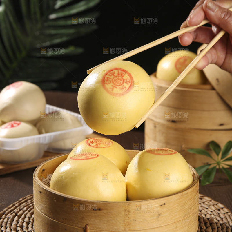 深底上的玉米馒头