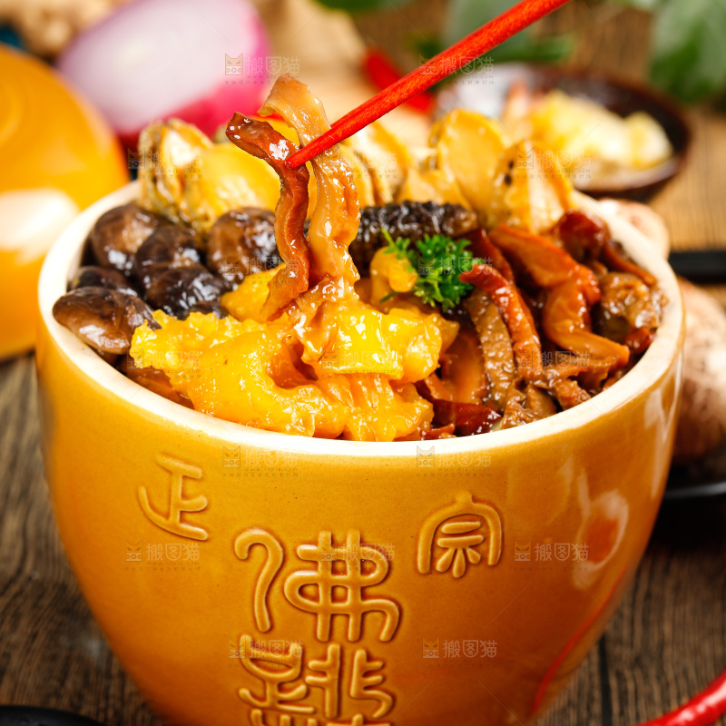 深底上的佛跳墙食材