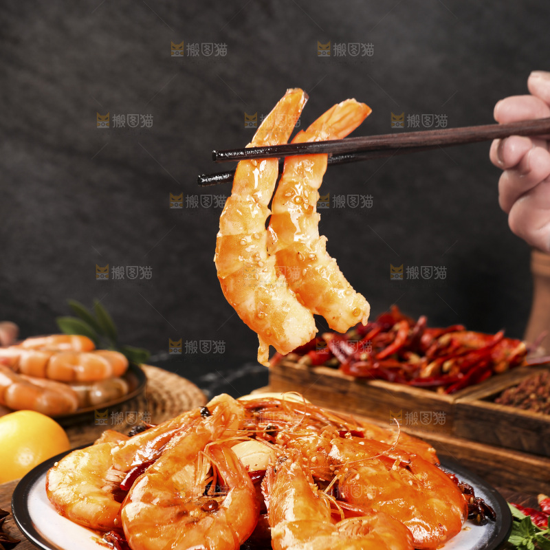深底上的香辣大虾