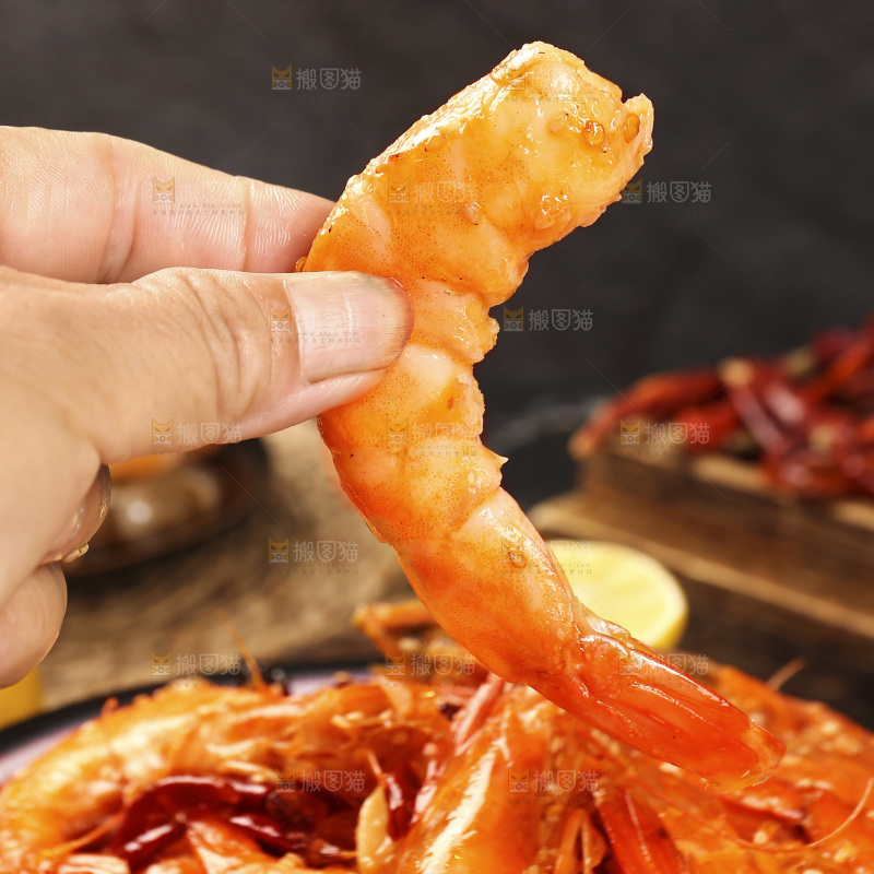 深底上的香辣大虾