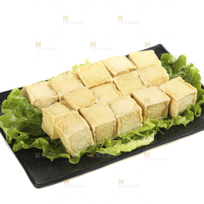 白底上的火锅丸子
