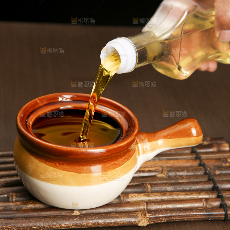 深底上的山茶油