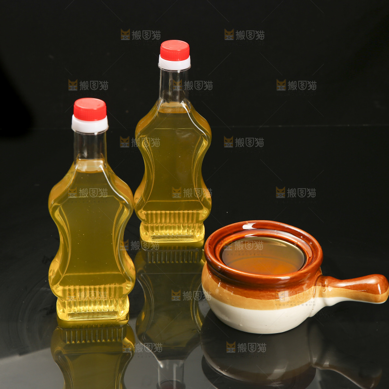 深底上的山茶油