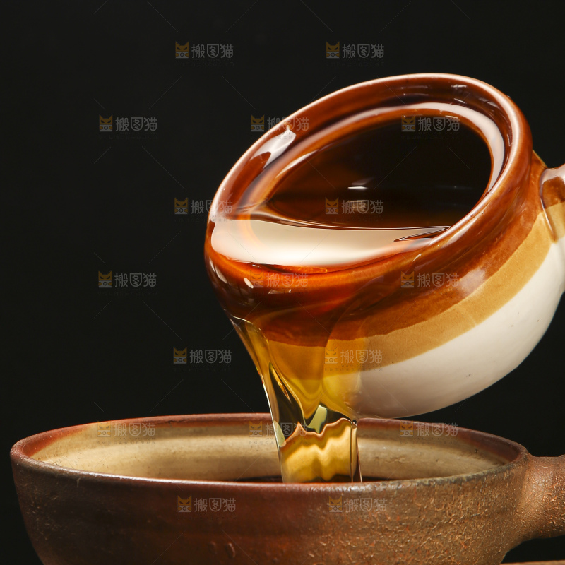 深底上的山茶油