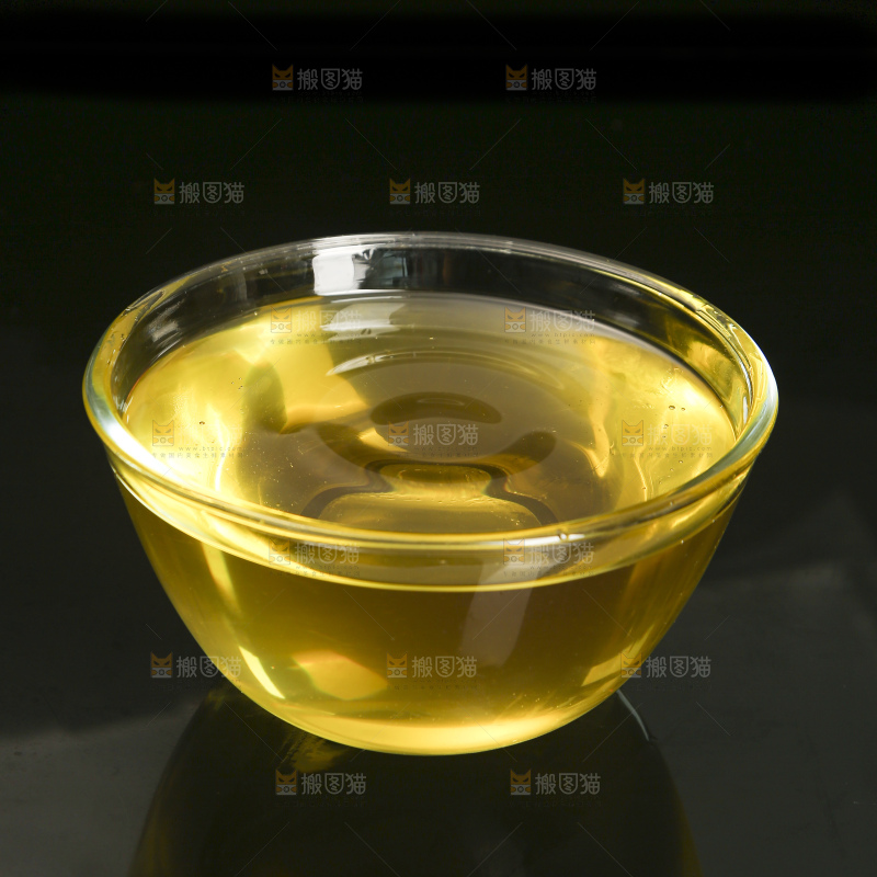 深底上的山茶油