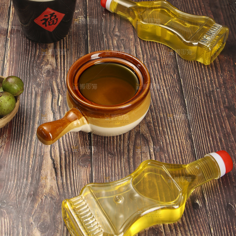 深底上的山茶油