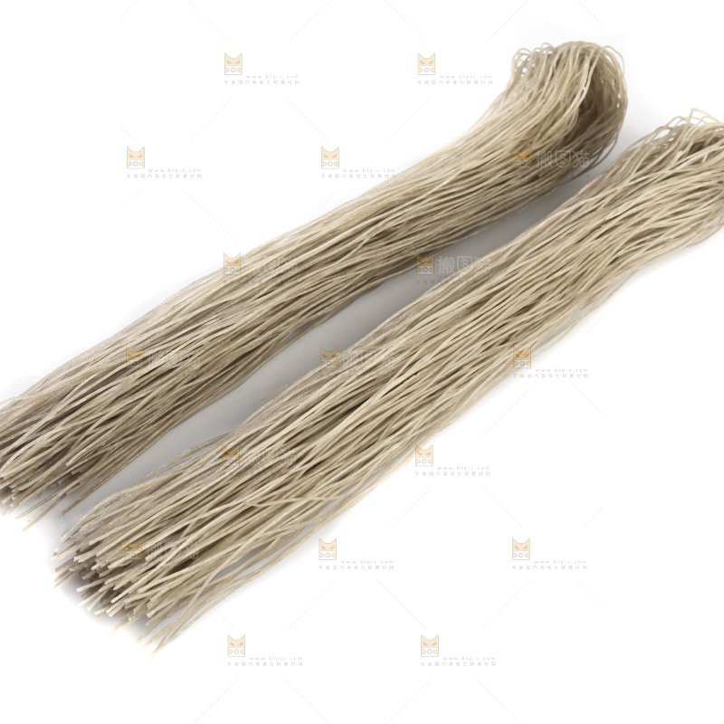 白底上的红薯粉