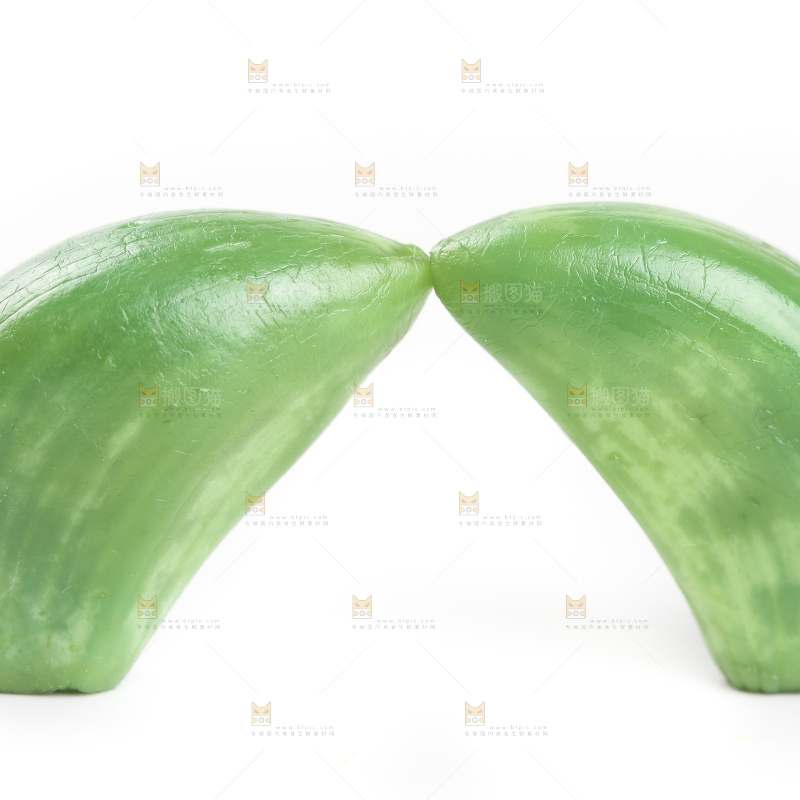 白底上的腊八蒜
