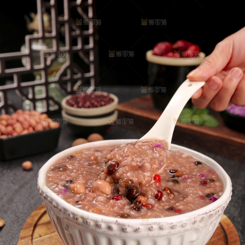 深底上的腊八粥