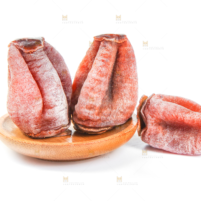 白底上放着吊柿饼