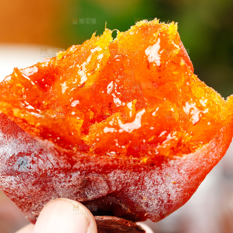 浅底上的吊柿饼