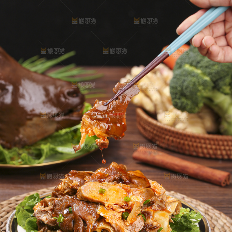 深底上的羊头肉
