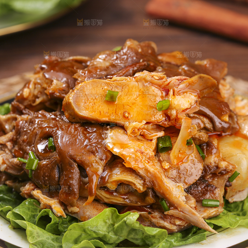 深底上的羊头肉