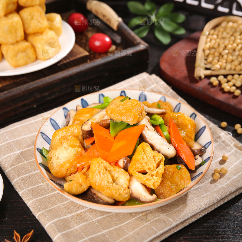 深底上的油豆腐