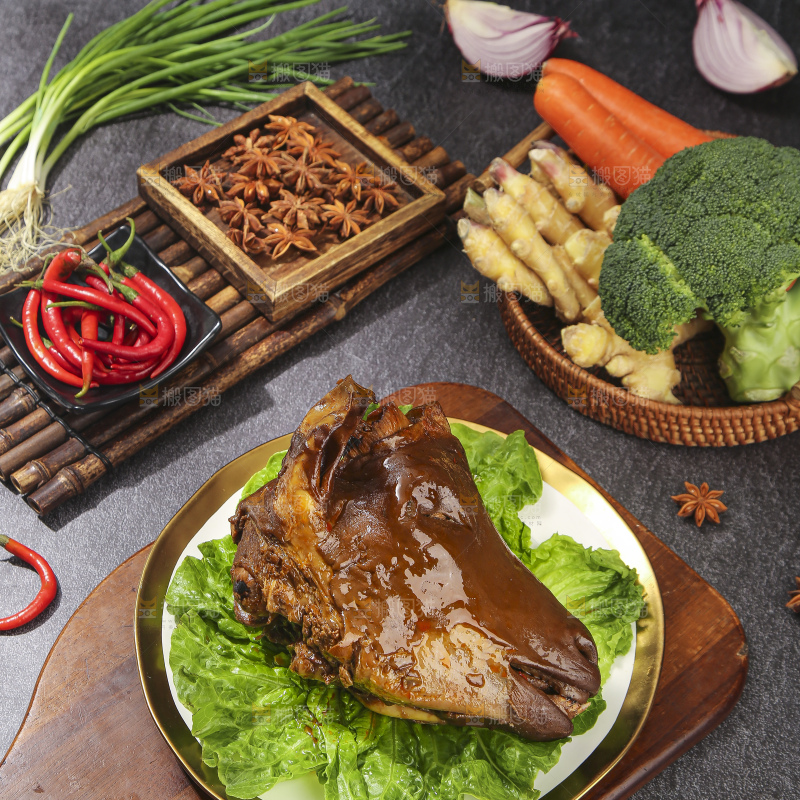 深底上的羊头肉