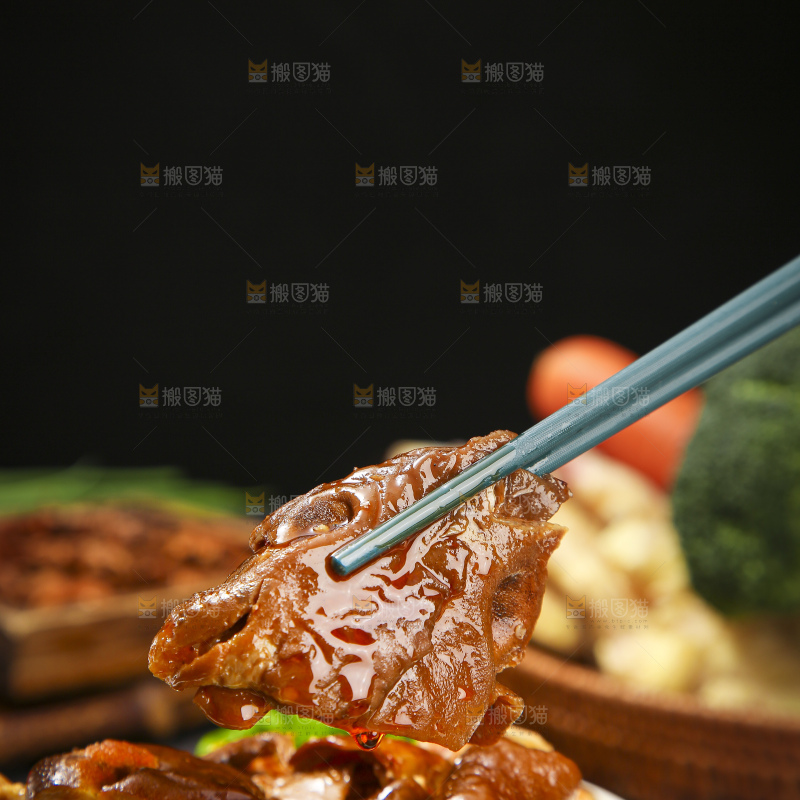 深底上的羊头肉