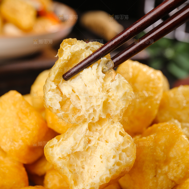 深底上的油豆腐
