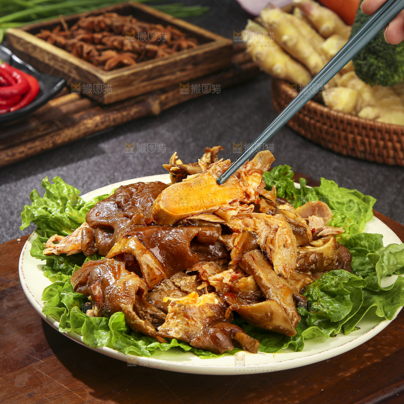 深底上的羊头肉