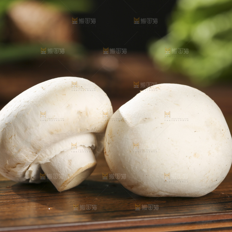 木底上的口蘑