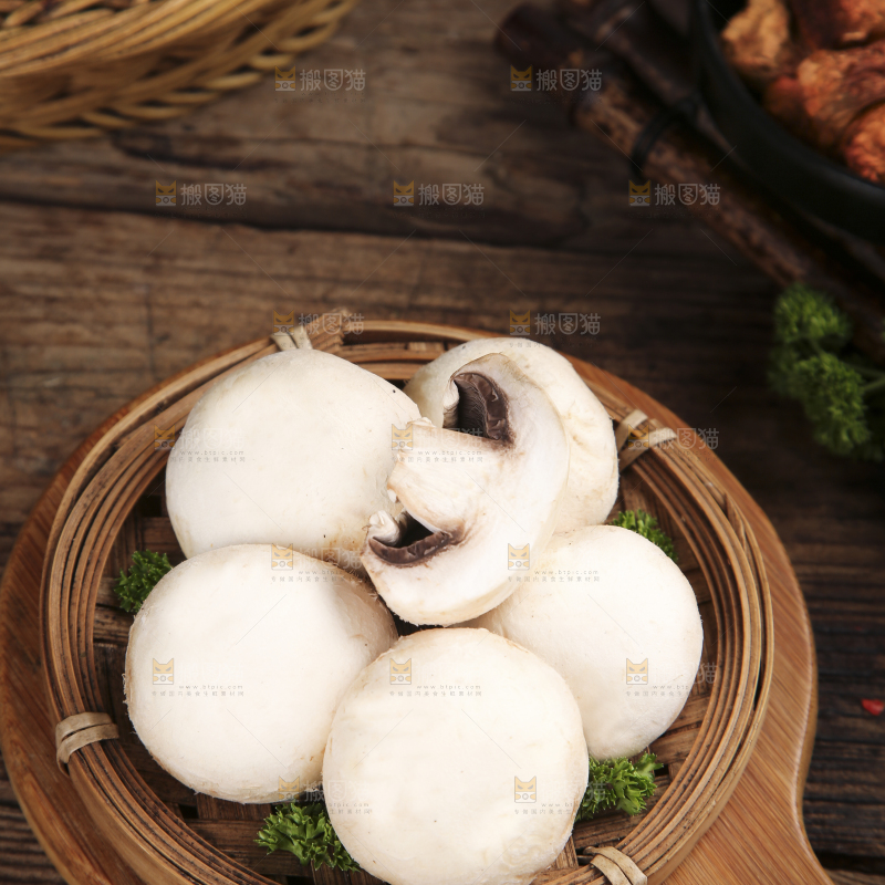 深底上的口蘑