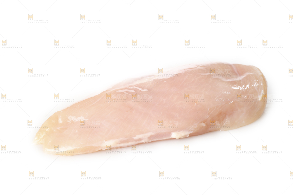 白底上的鸡胸肉