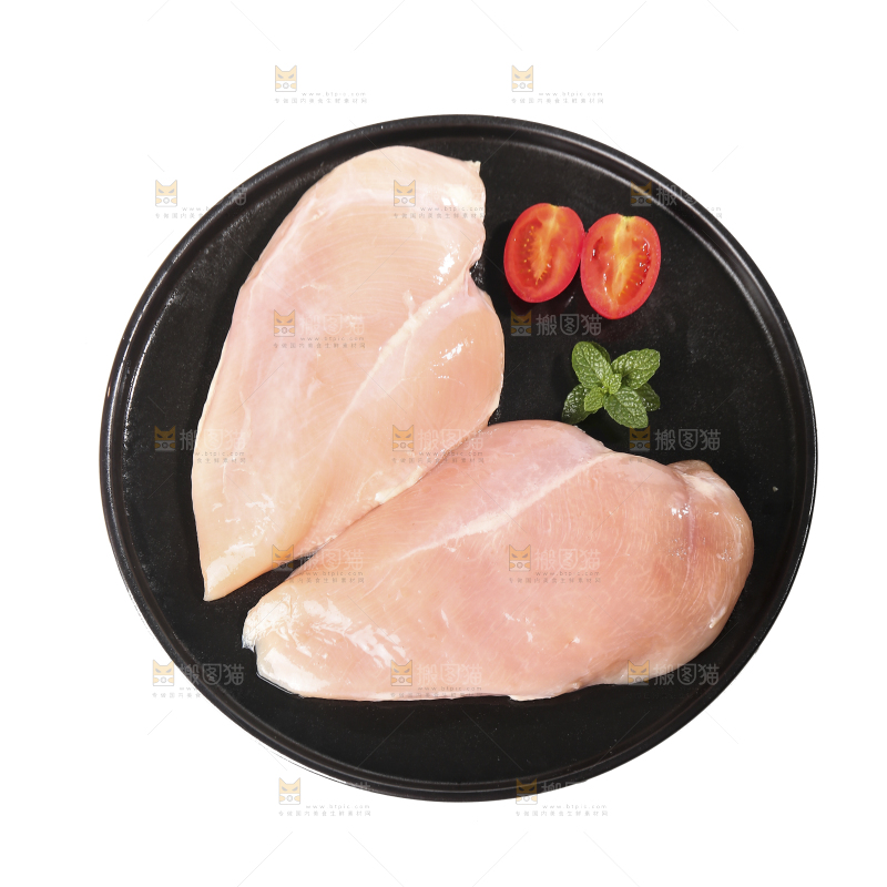 白底上的鸡胸肉