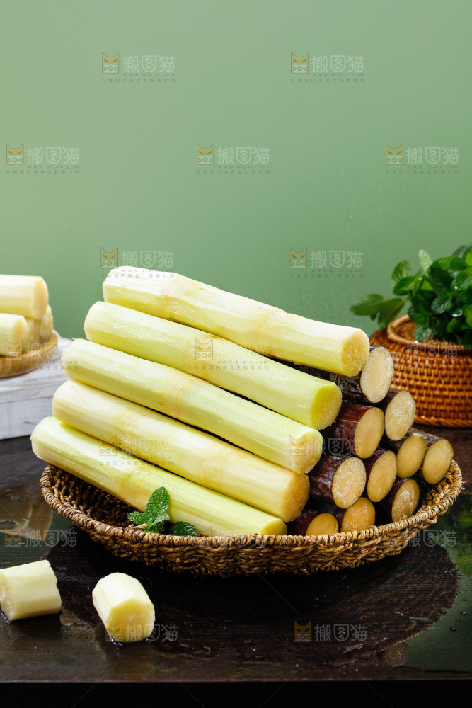 深底上的黑皮甘蔗