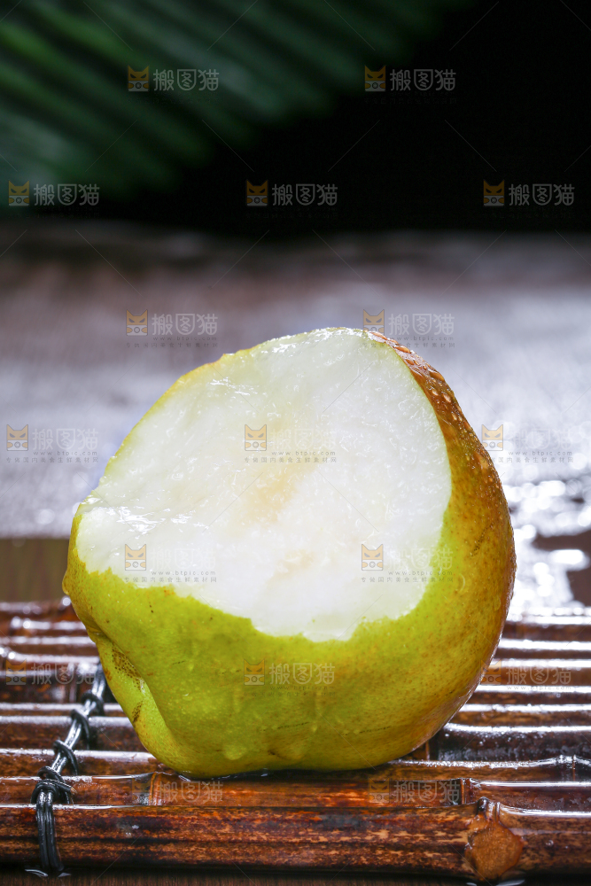 深底上的玉露香梨