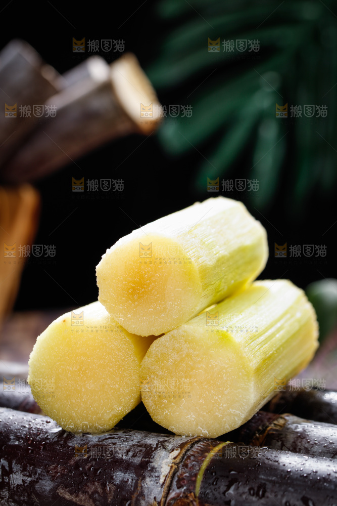 深底上的黑皮甘蔗