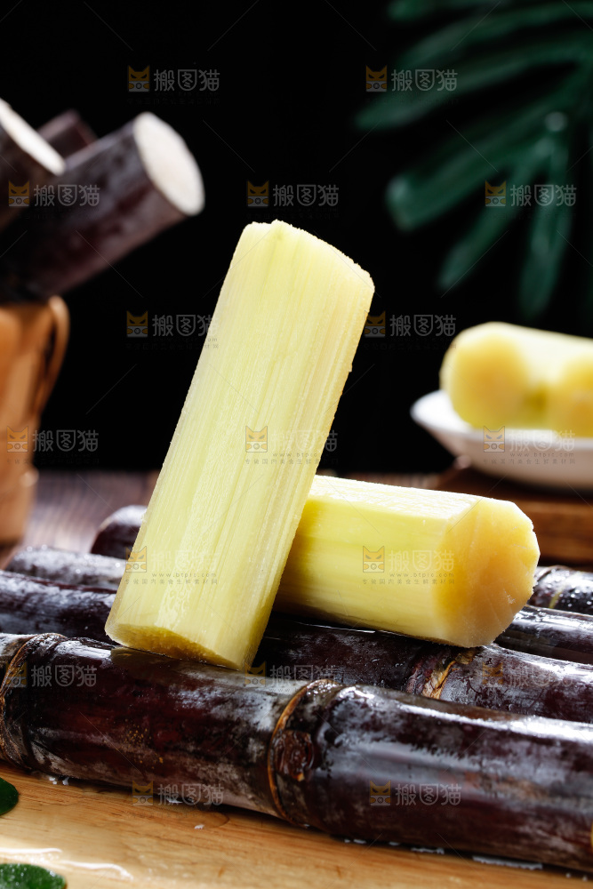 深底上的黑皮甘蔗