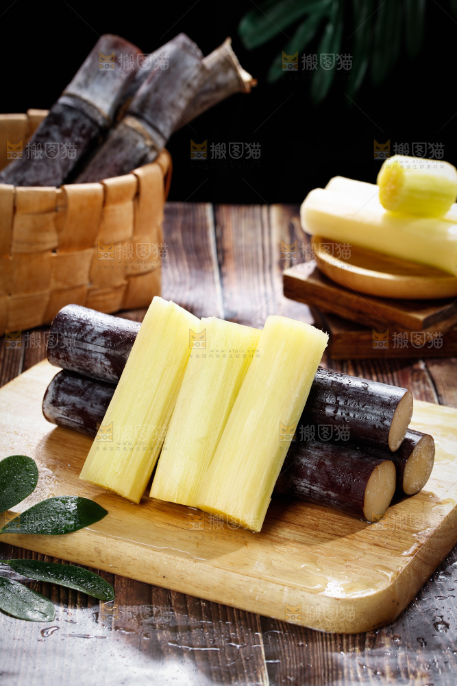 深底上的黑皮甘蔗