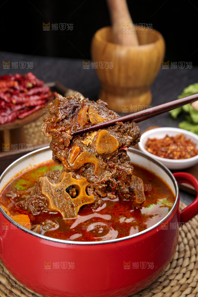 深底上的羊蝎子