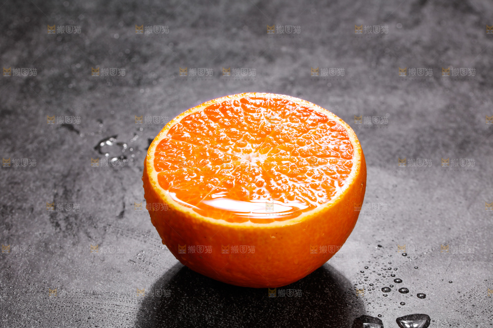 深底上的爱媛果冻橙