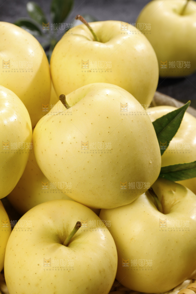 深底上的黄元帅苹果